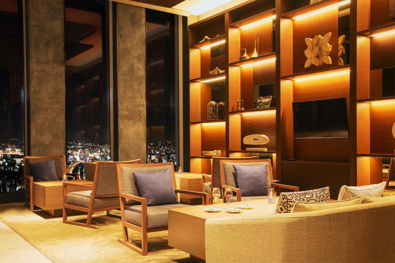 Nagoya Prince Hotel Sky Tower Eksteriør billede The lounge at the 39th floor