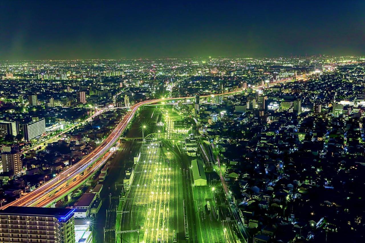Nagoya Prince Hotel Sky Tower Eksteriør billede Aerial view of the highway at night
